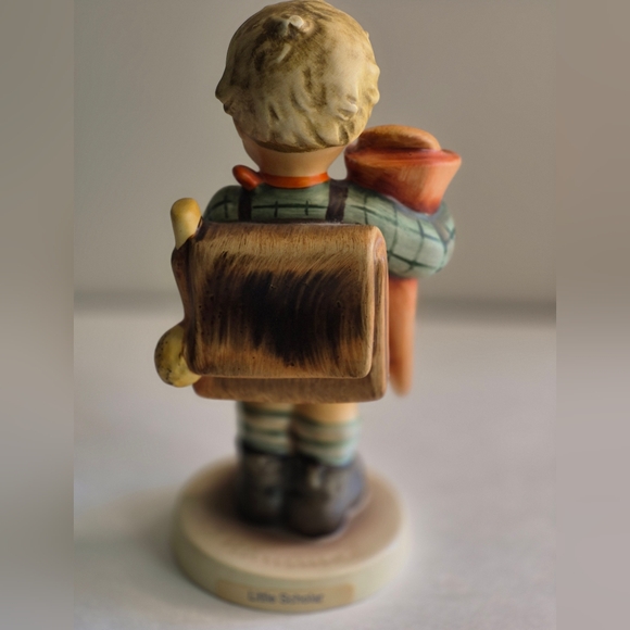 Hummel Figurine Little Scholar #80 - Picture 4 of 8